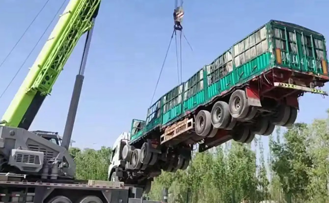 紫金道路脱困救援案例